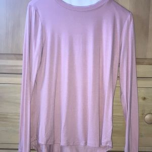 Beautiful thin easy pink long sleeve tee. Never worn. Thin comfortable. xs
